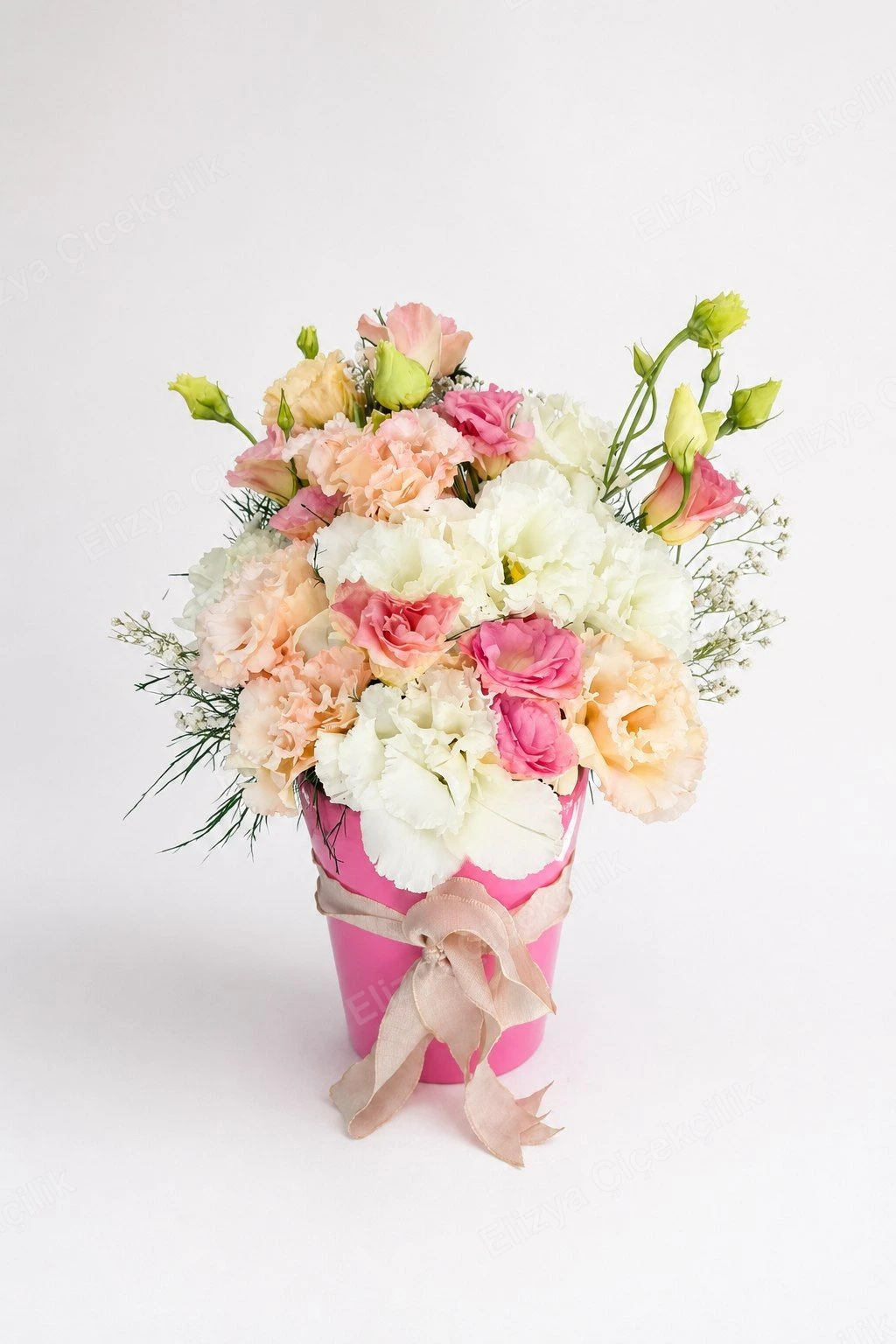 Pastel Whisper — Pastel Lizyantus Aranjmanı — Pembe Tasarım Saksıda