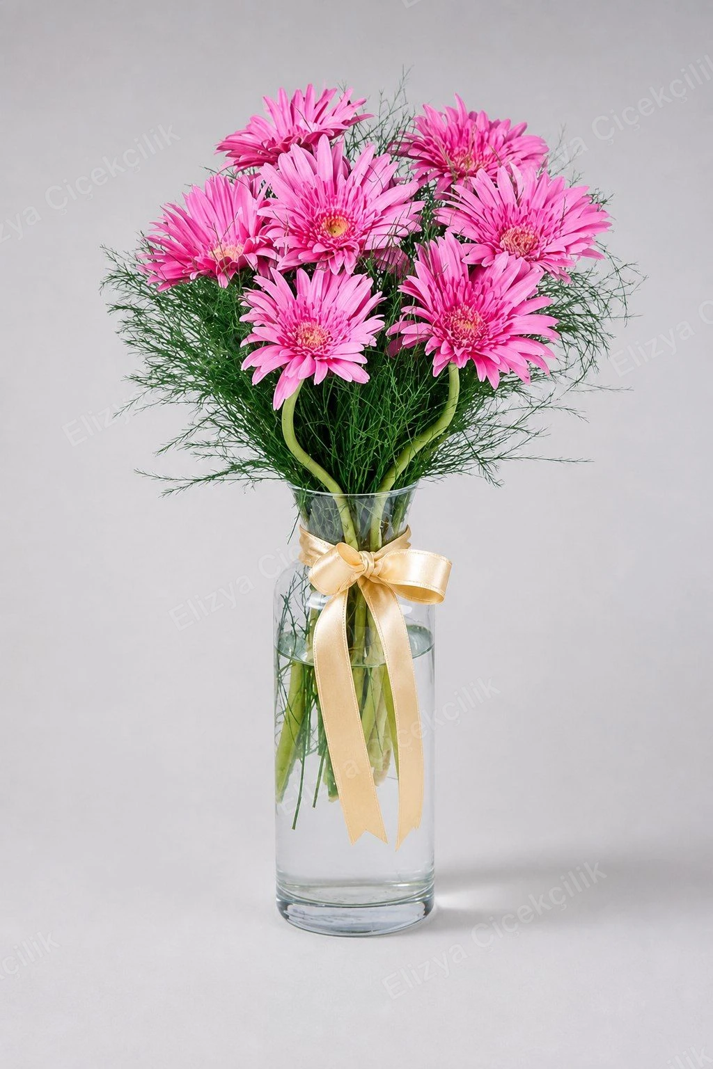 Rosy Cheer — Vazoda Pembe Gerbera — Zarif Cam Vazo — görsel 2