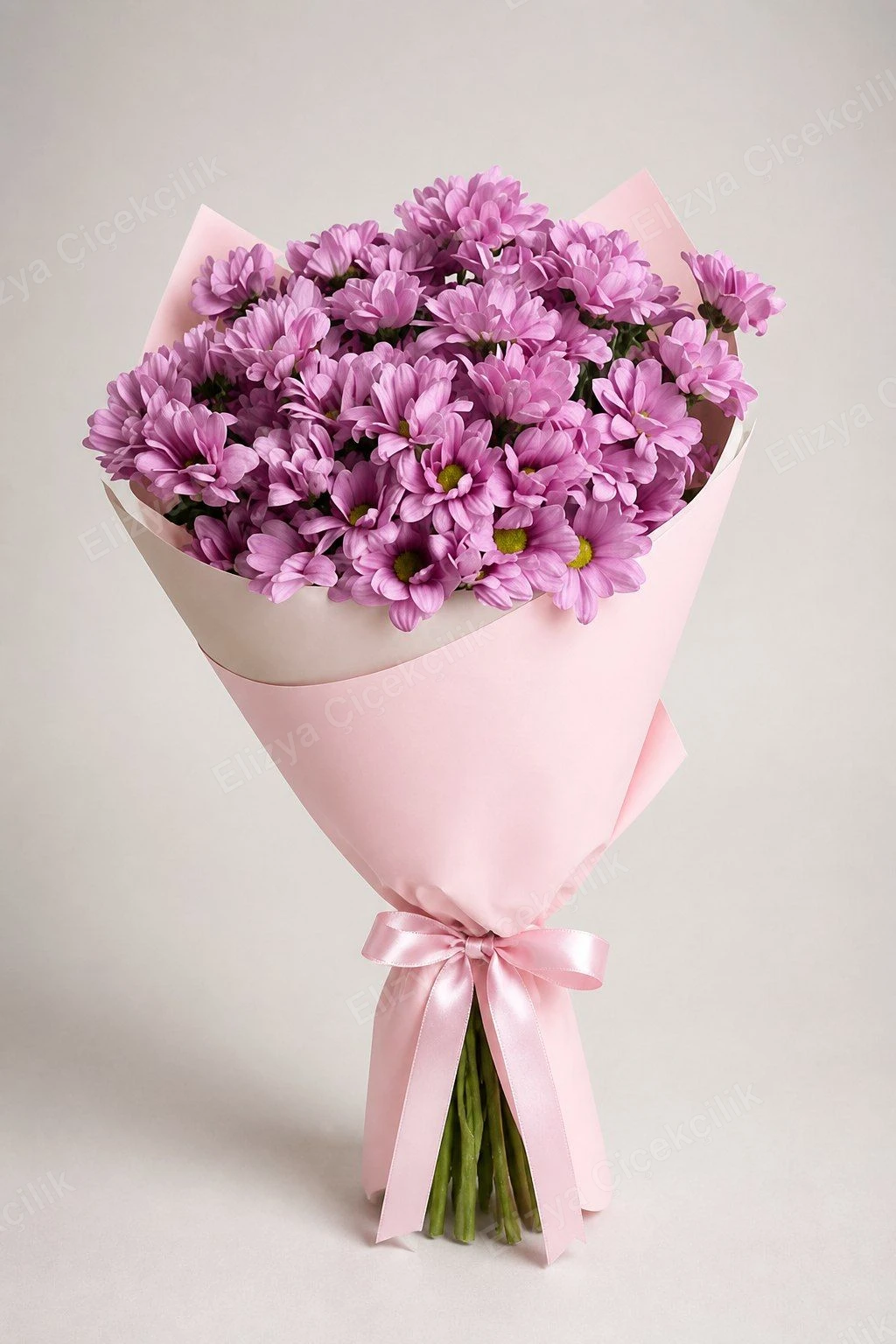 Blush Daisy Charm — Pembe Papatya Krizantem Buketi