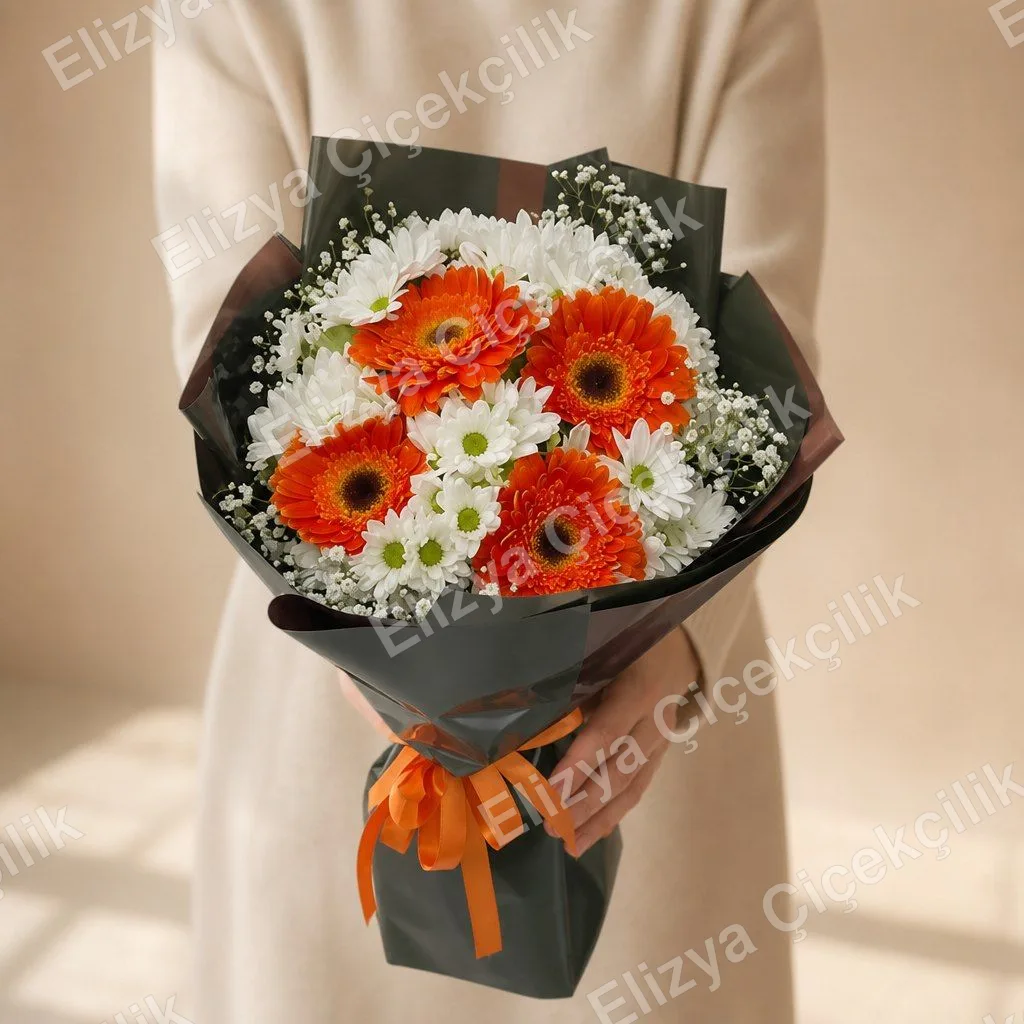Sunny Delight — Turuncu Gerbera ve Beyaz Papatya Buketi