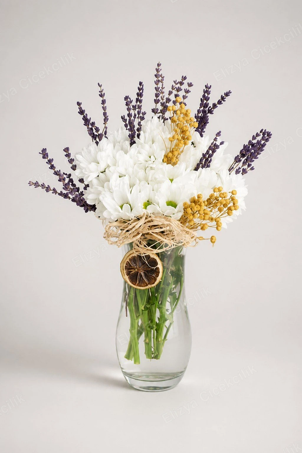 Provence Breeze — Beyaz Krizantem & Lavanta Aranjmanı