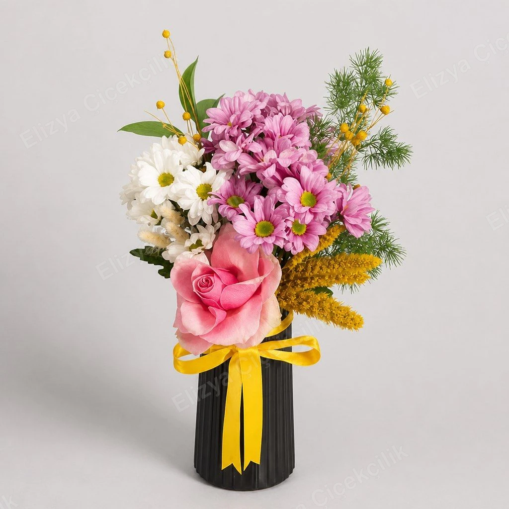 Spring Cheer — Bahar Neşesi — Vazoda Renkli Aranjman