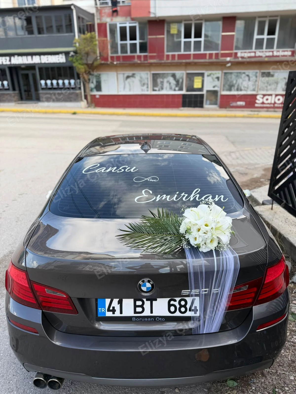 Bridal Elegance — Gelin Arabası Süslemesi (Ön-Arka Ana Aranjman + İsimli İnci Kurdele) — görsel 7