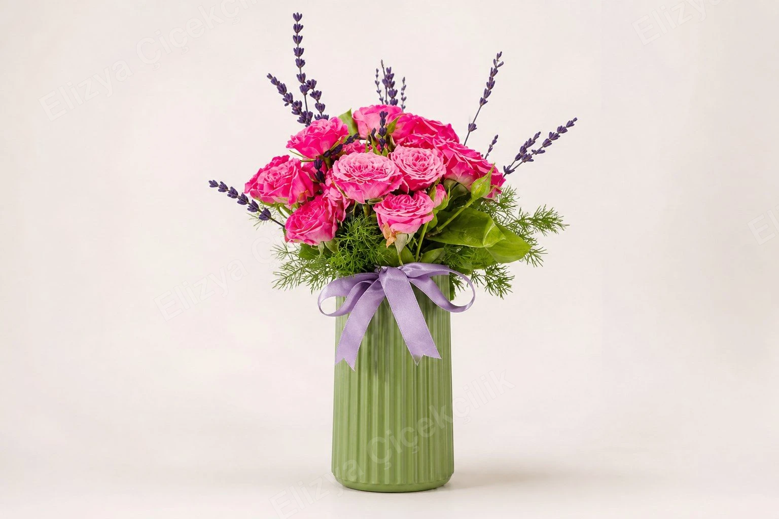 Fuchsia Bloom — Fuşya Gül & Lavanta Aranjmanı