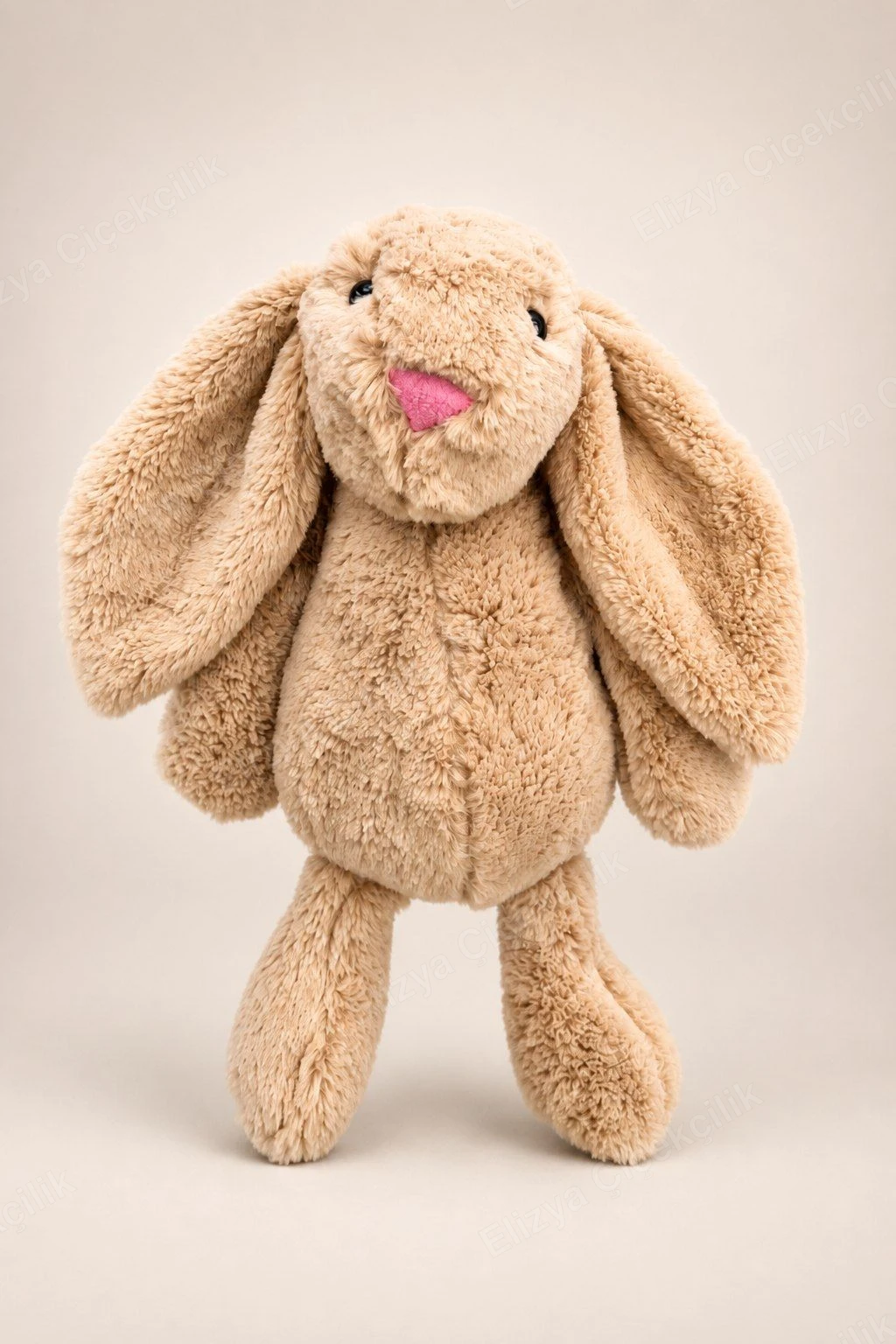 Fluffy Bunny — Tüylü Uzun Kulaklı Peluş Tavşan