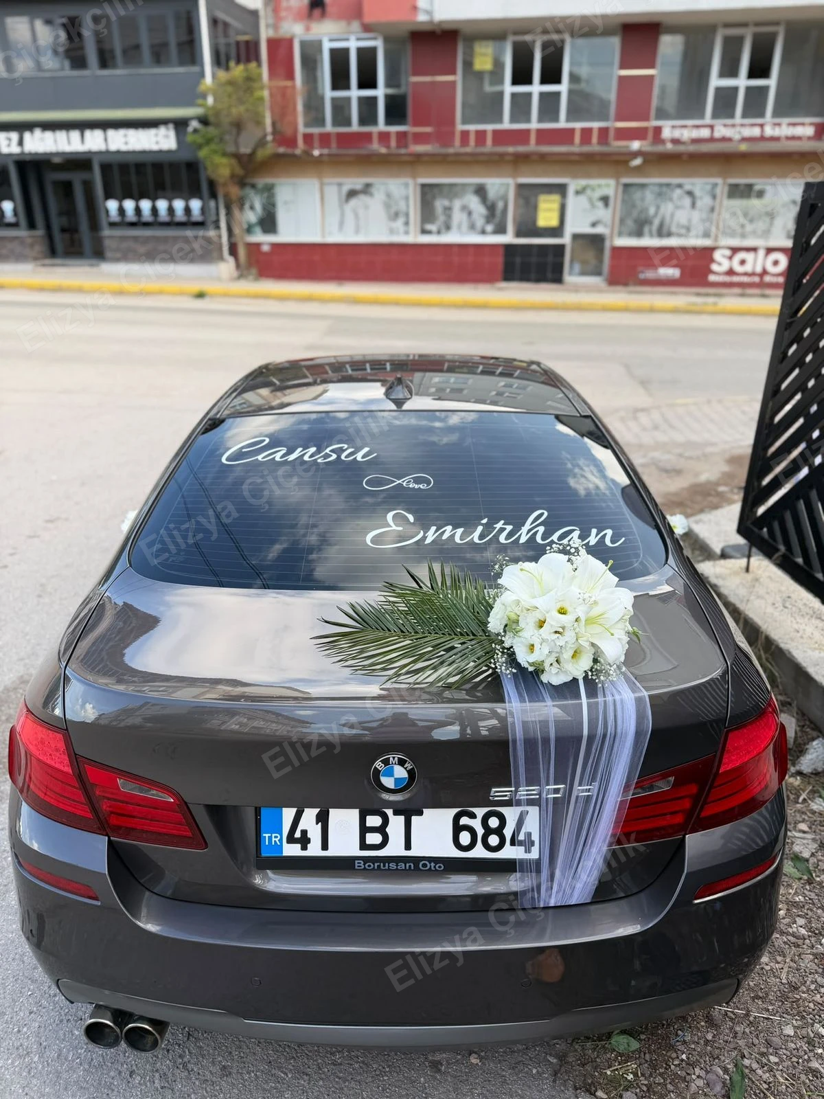 Bridal Elegance — Gelin Arabası Süslemesi (Ön-Arka Ana Aranjman + İsimli İnci Kurdele) — görsel 8