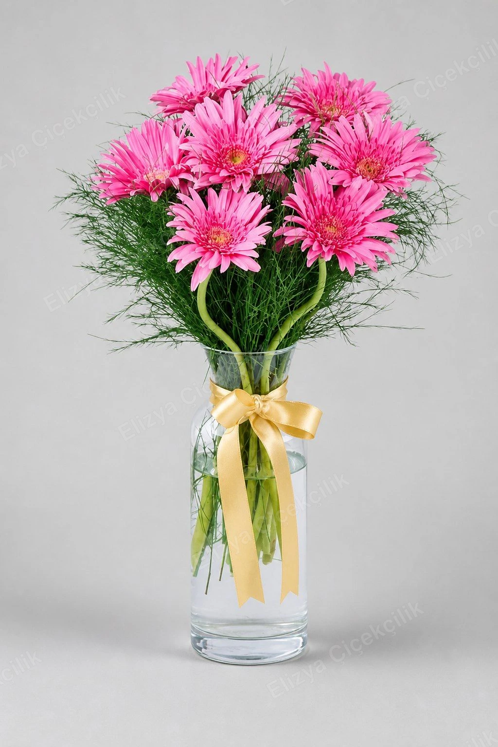 Rosy Cheer — Vazoda Pembe Gerbera — Zarif Cam Vazo — görsel 3